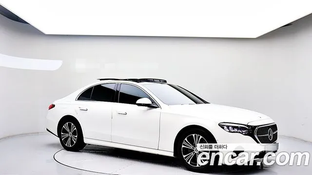 Mercedes-Benz E-Класс 2024 thumb 4