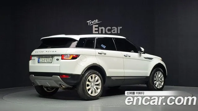 Land Rover Range Rover Evoque 2019 thumb 2