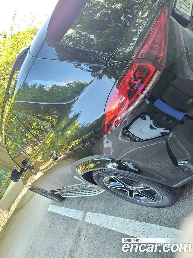Mercedes-Benz GLE 2019 thumb 8