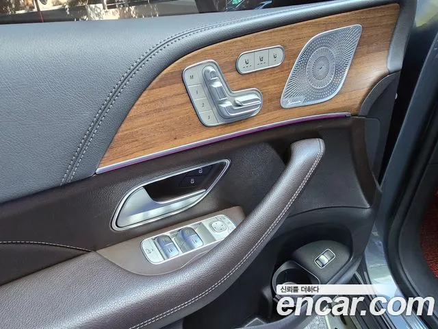 Mercedes-Benz GLE 2019 thumb 9