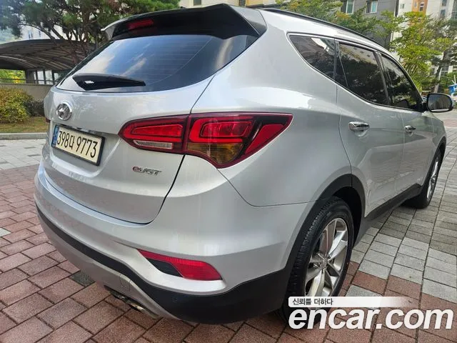 Hyundai Santa Fe 2015 thumb 4