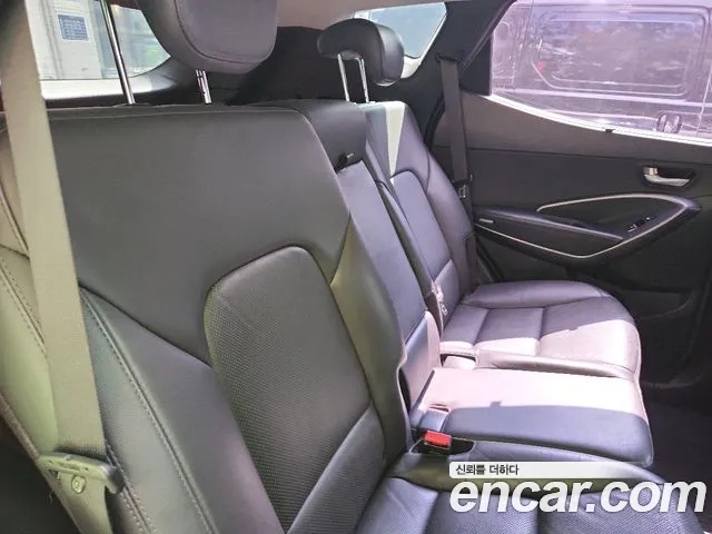 Hyundai Santa Fe 2016 thumb 12