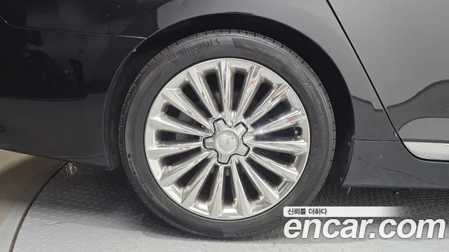 Kia K9 2015 thumb 5