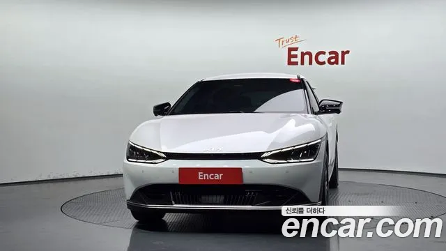Kia EV6 2023 thumb 3