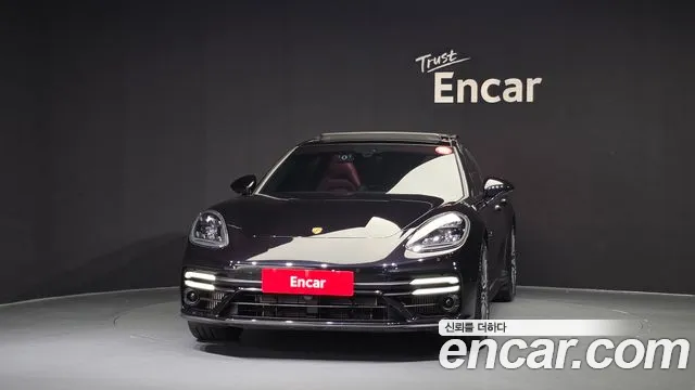 Porsche Panamera 2021 thumb 3
