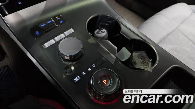 Genesis GV70 2025 thumb 9
