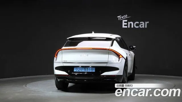Kia EV6 2025 thumb 4