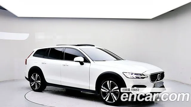 Volvo V60 2019 thumb 4