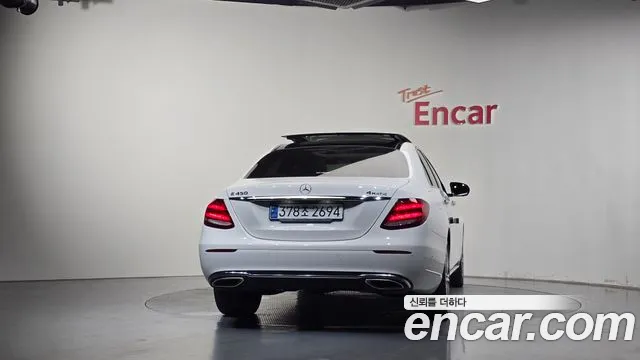 Mercedes-Benz E-Класс 2020 thumb 4