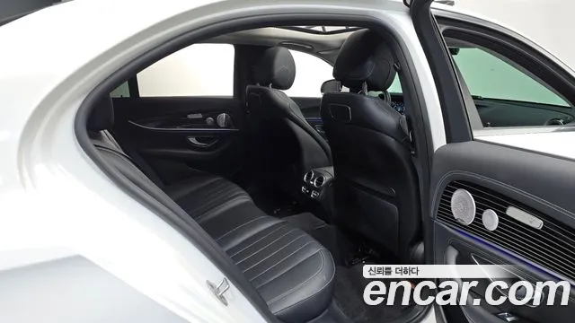 Mercedes-Benz E-Класс 2020 thumb 11