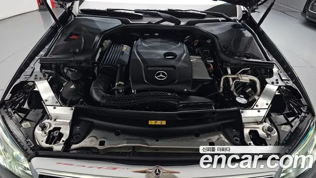 Mercedes-Benz E-Класс 2017 thumb 5
