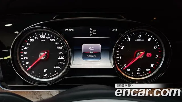 Mercedes-Benz E-Класс 2017 thumb 7