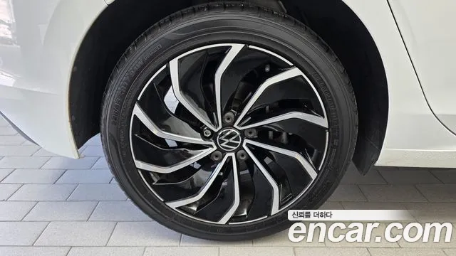 Volkswagen Golf Sportsvan 2022 thumb 5