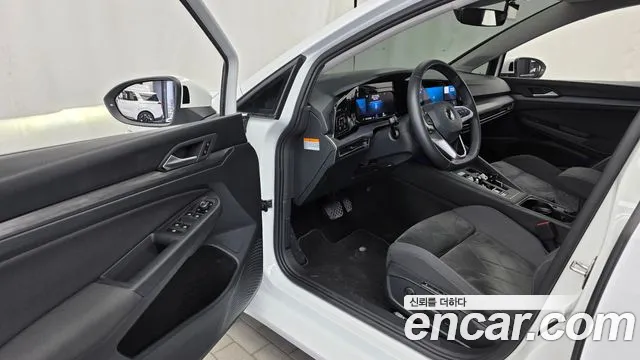 Volkswagen Golf Sportsvan 2022 thumb 10