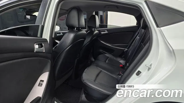 Hyundai Accent 2014 thumb 12