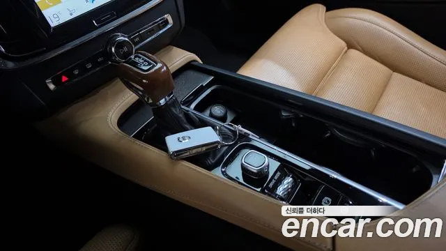 Volvo V90 2018 thumb 9