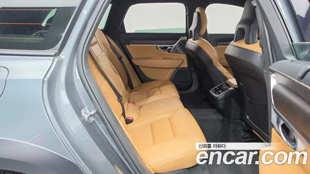 Volvo V90 2018 thumb 12