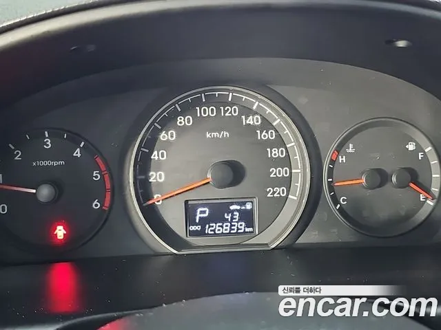Hyundai Starex 2016 thumb 7