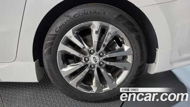 Kia Carnival 2016 thumb 5