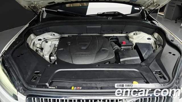 Volvo XC90 2016 thumb 6
