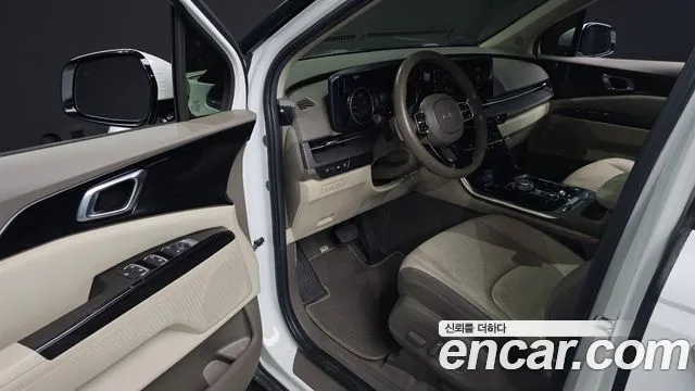 Kia Carnival 2023 thumb 10