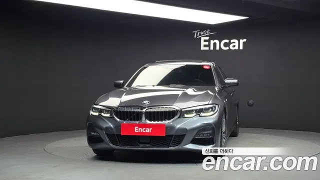 BMW 3-Series 2021 thumb 3