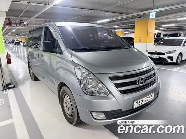 Hyundai Starex 2016 thumb 2