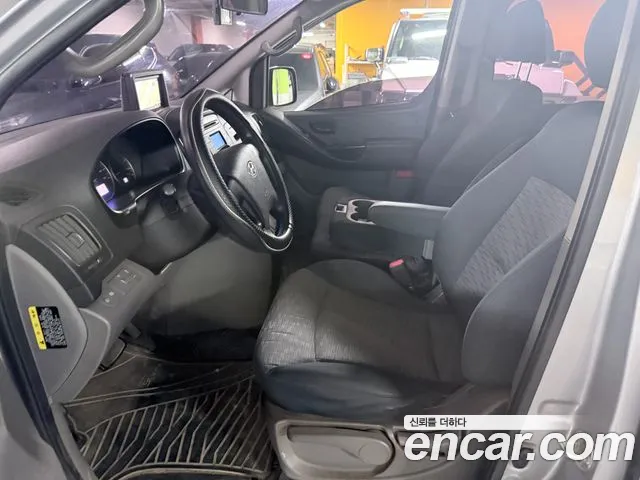 Hyundai Starex 2016 thumb 4