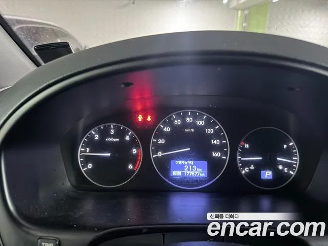 Hyundai Starex 2016 thumb 5