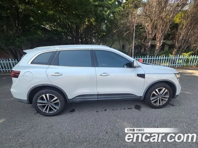 Renault-KoreaSamsung Koleos 2017 thumb 4