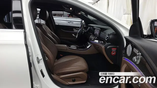 Mercedes-Benz E-Класс 2021 thumb 11