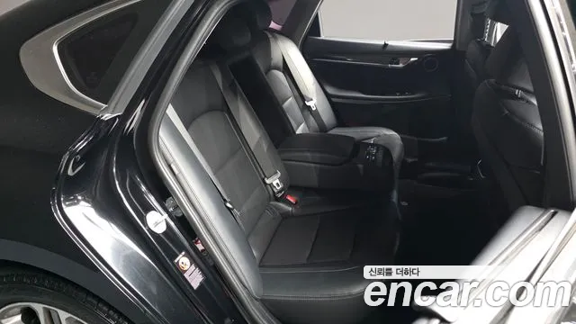 Hyundai Grandeur 2017 thumb 12