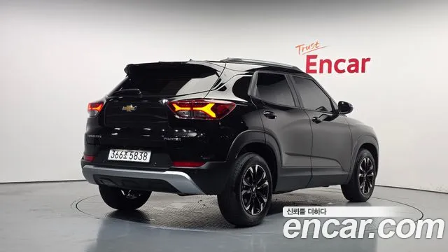 ChevroletGMDaewoo TrailBlazer 2022 thumb 2