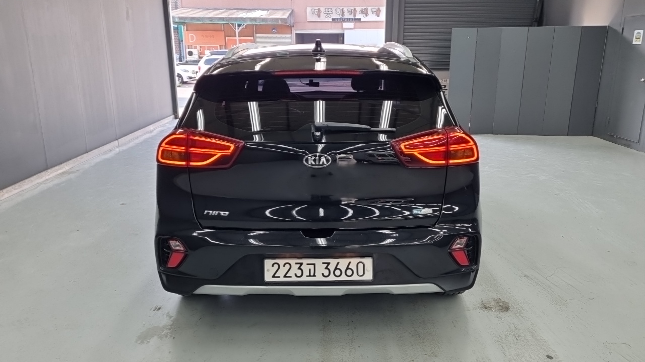 Kia Niro 2021 thumb 4