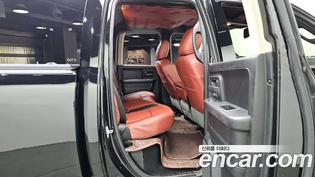 Dodge Ram Pick Up 2013 thumb 12