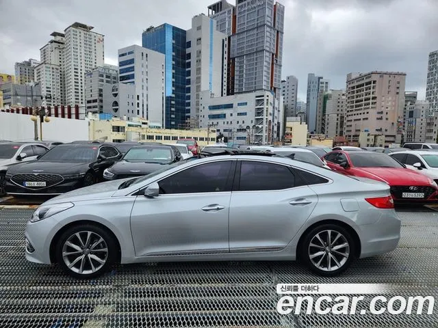 Hyundai Grandeur 2015 thumb 3