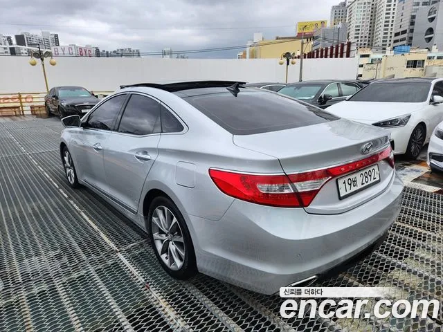 Hyundai Grandeur 2015 thumb 4
