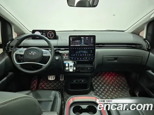 Hyundai Staria 2024 thumb 7