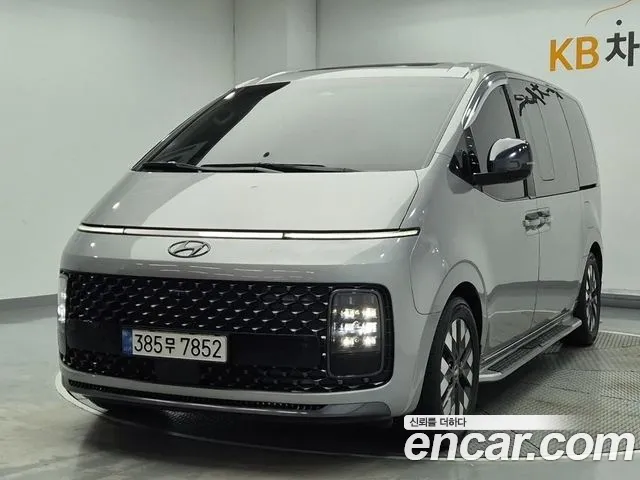 Hyundai Staria 2024 thumb 12