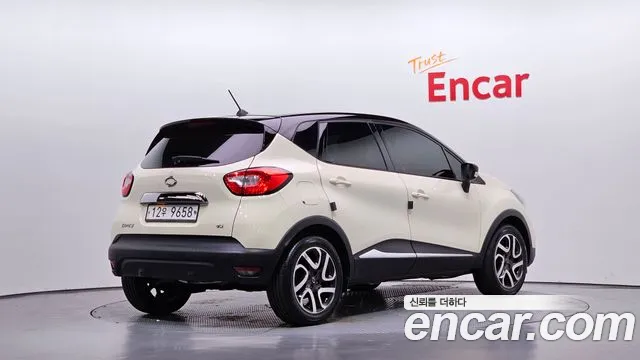 Renault-KoreaSamsung Captur 2015 thumb 2