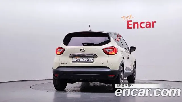 Renault-KoreaSamsung Captur 2015 thumb 4