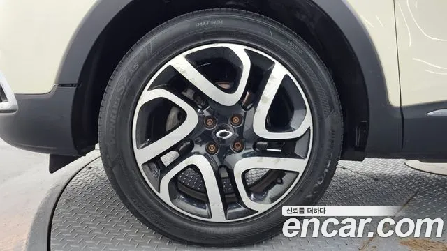 Renault-KoreaSamsung Captur 2015 thumb 5
