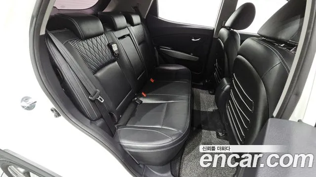 KG_Mobility_Ssangyong TIBOLI 2018 thumb 11