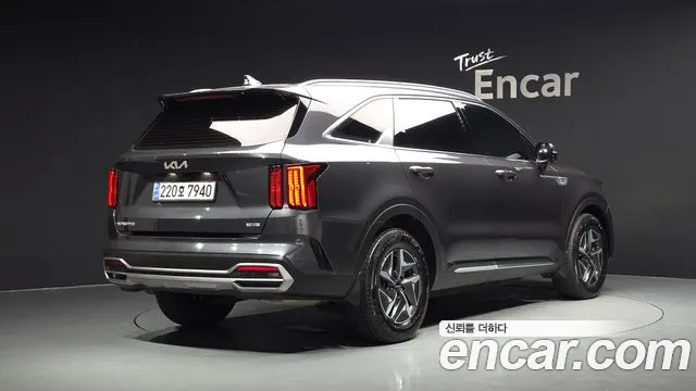 Kia Sorento 2023 thumb 2