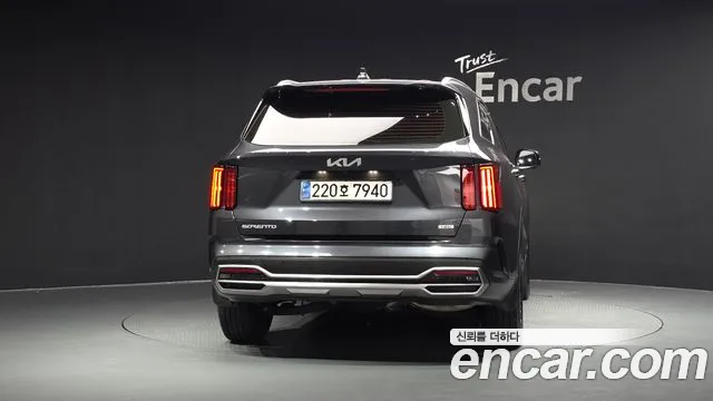 Kia Sorento 2023 thumb 4