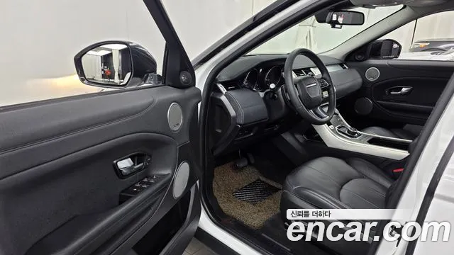 Land Rover Range Rover Evoque 2019 thumb 10
