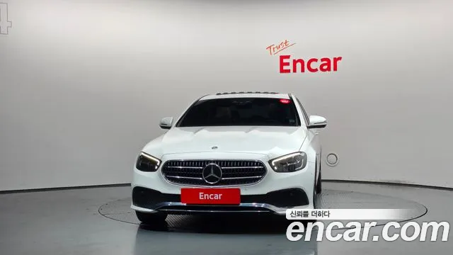 Mercedes-Benz E-Класс 2021 thumb 3