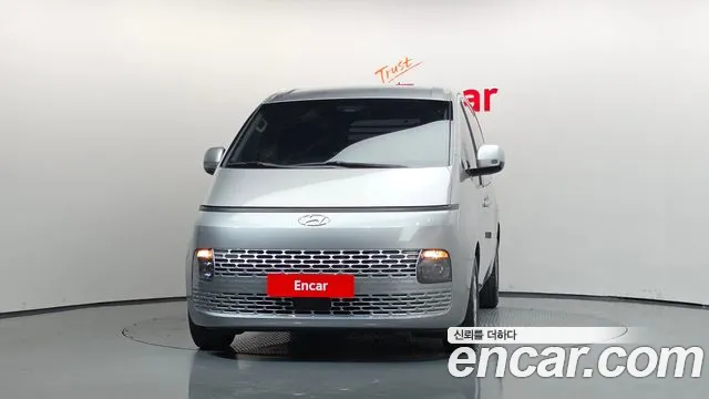 Hyundai Staria 2021 thumb 3