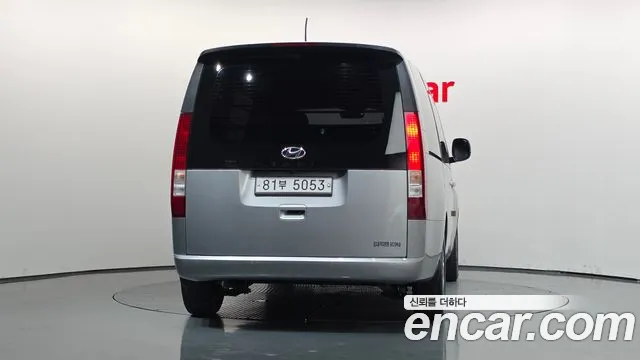 Hyundai Staria 2021 thumb 4