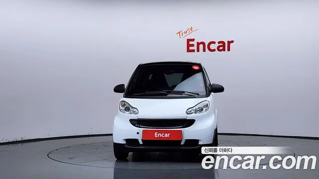 Smart Fortwo 2011 thumb 3